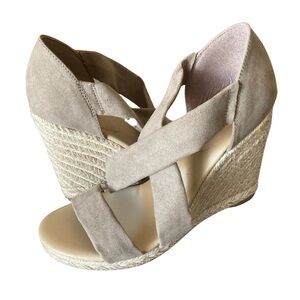 Indigo Rd. Gray Strappy Slip-On Wedges Size 8